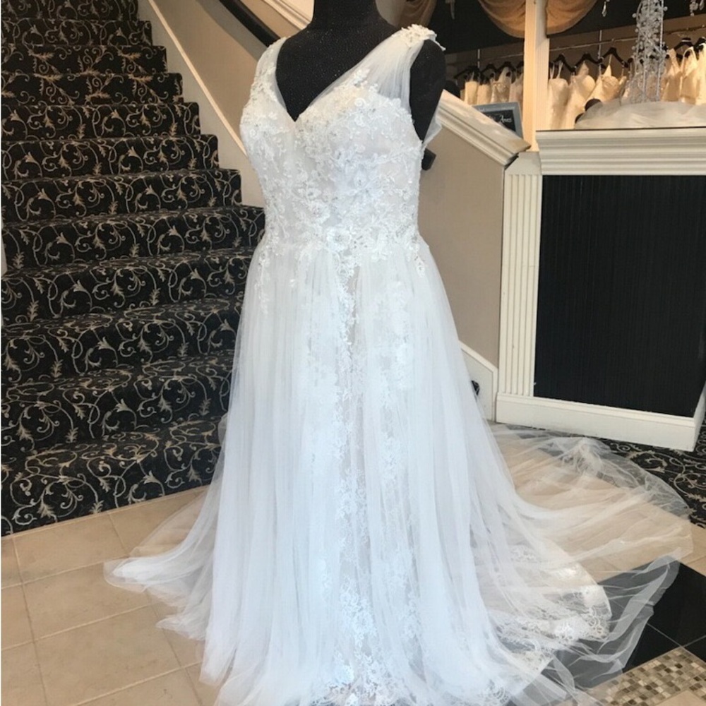 Casablanca Wedding Dress